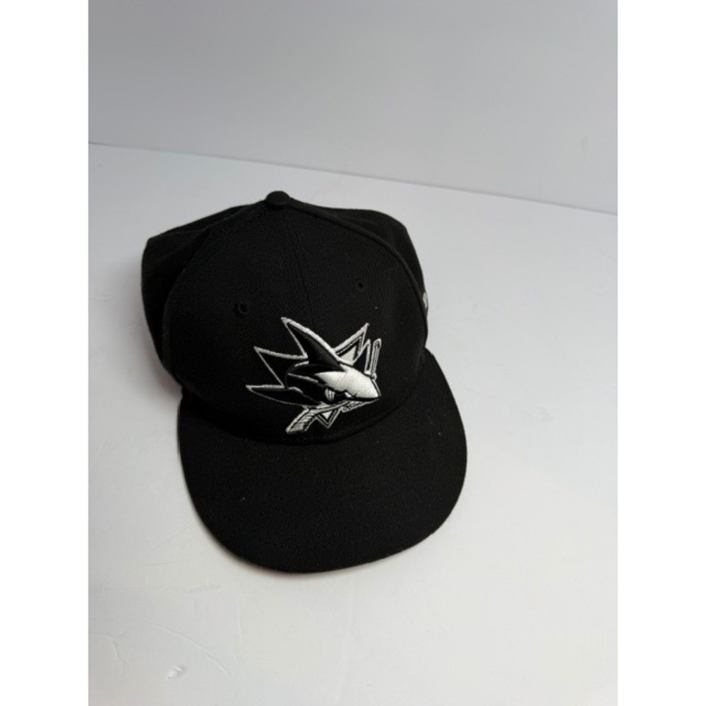 New Era 59FIFTY San Jose Sharks Fitted Hat Black White NHL Size 7 5/8 Cap
